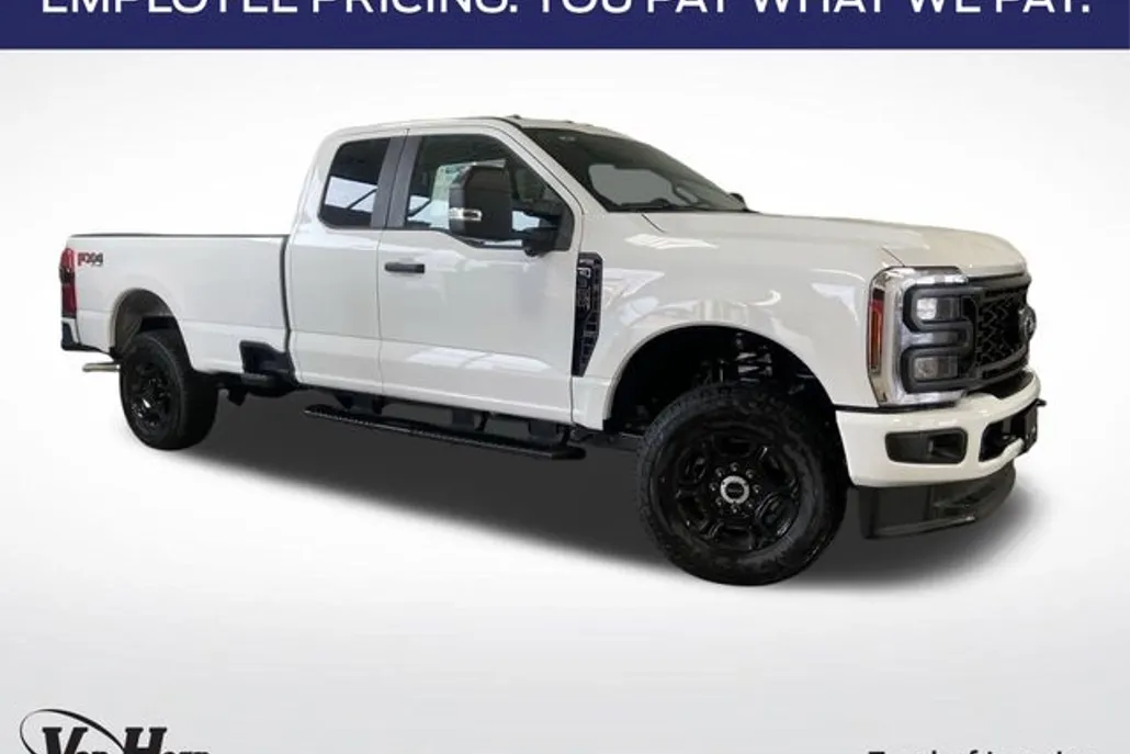 2025 Ford F-350 photo 1