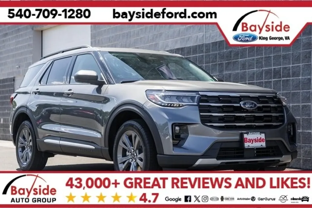 2025 Ford Explorer photo 1