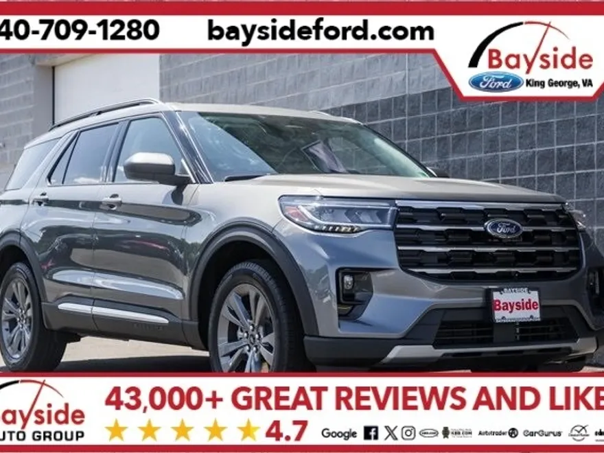 2025 Ford Explorer photo 1
