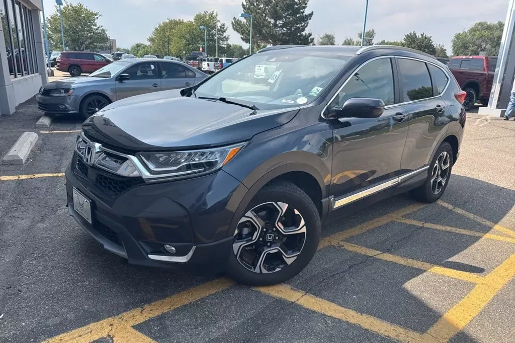 2018 Honda CR-V Touring photo 1