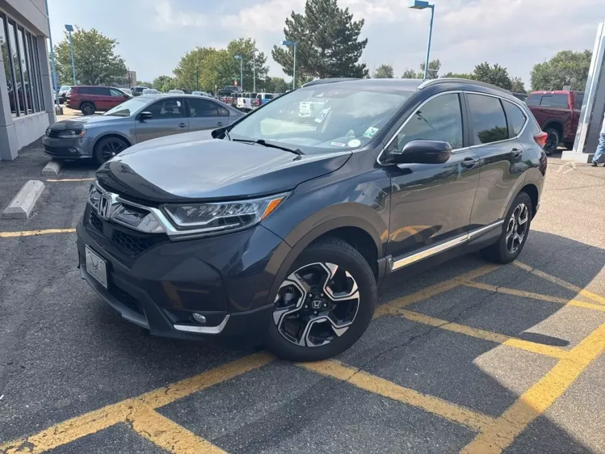 2018 Honda CR-V Touring photo 1