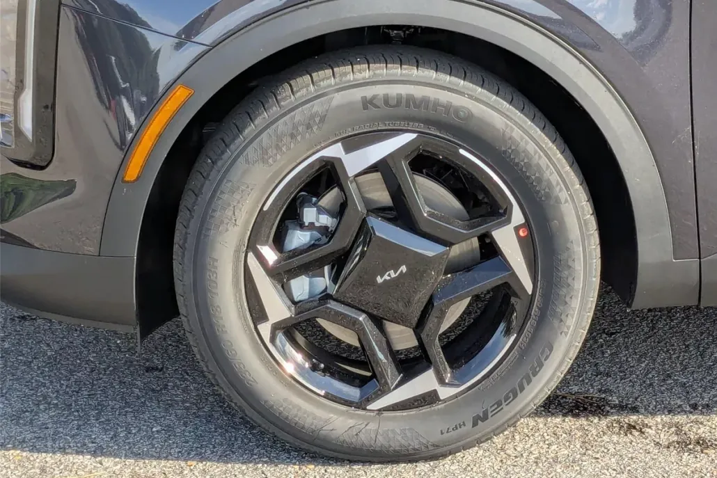 2026 Kia Sportage EX photo 1