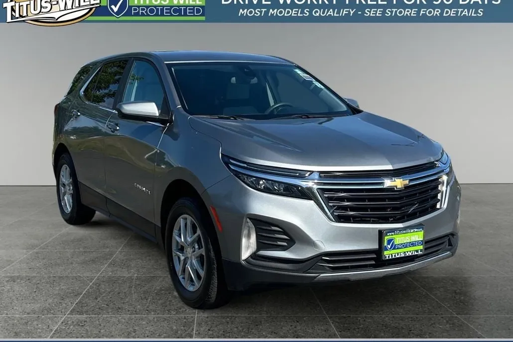 2023 Chevrolet Equinox LT photo 1