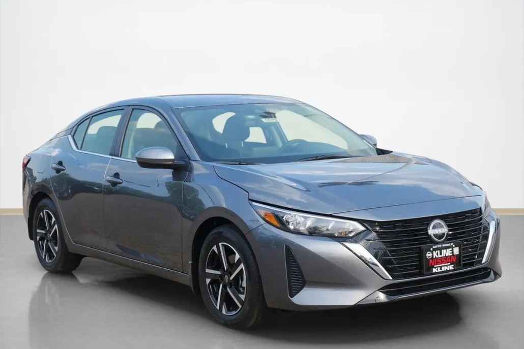 2025 Nissan Sentra SV photo 1