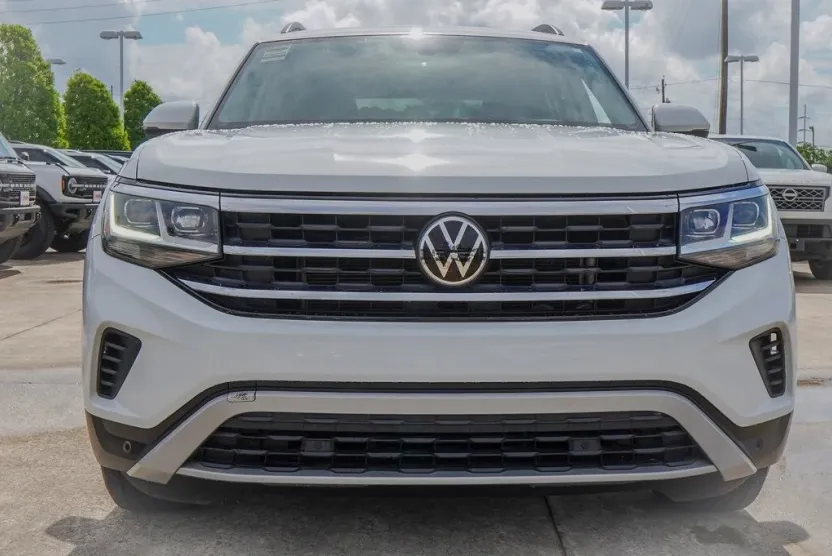 2022 Volkswagen Atlas V6 SE Technology photo 1