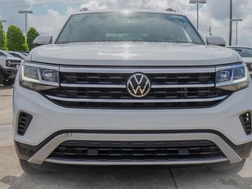2022 Volkswagen Atlas V6 SE Technology photo 1