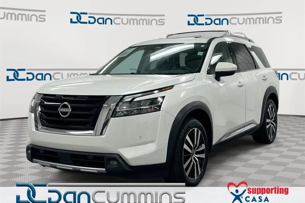 2023 Nissan Pathfinder Platinum photo 1