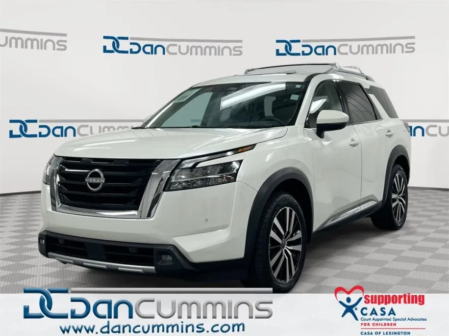 2023 Nissan Pathfinder Platinum photo 1