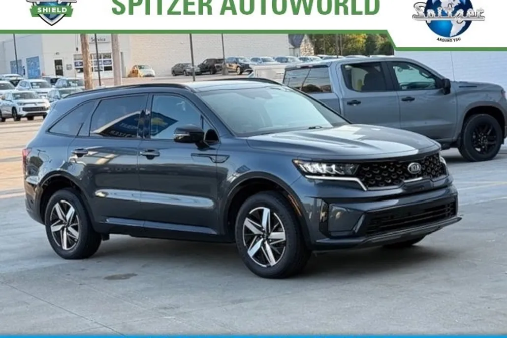 2021 Kia Sorento S photo 1