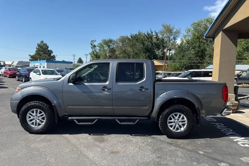 2018 Nissan Frontier SV photo 1