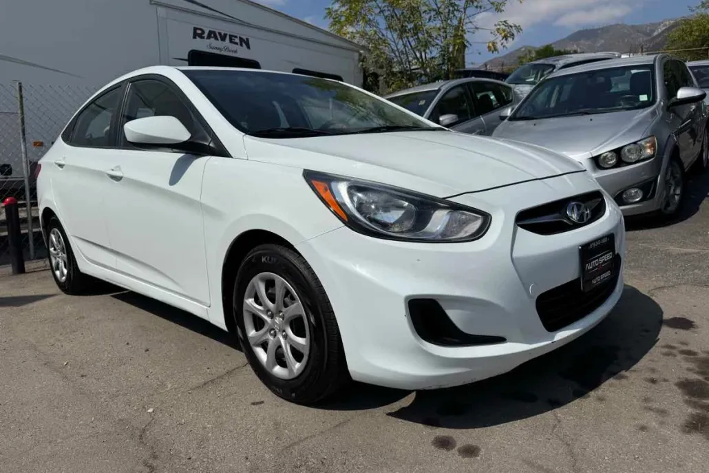 2012 Hyundai Accent GLS photo 1
