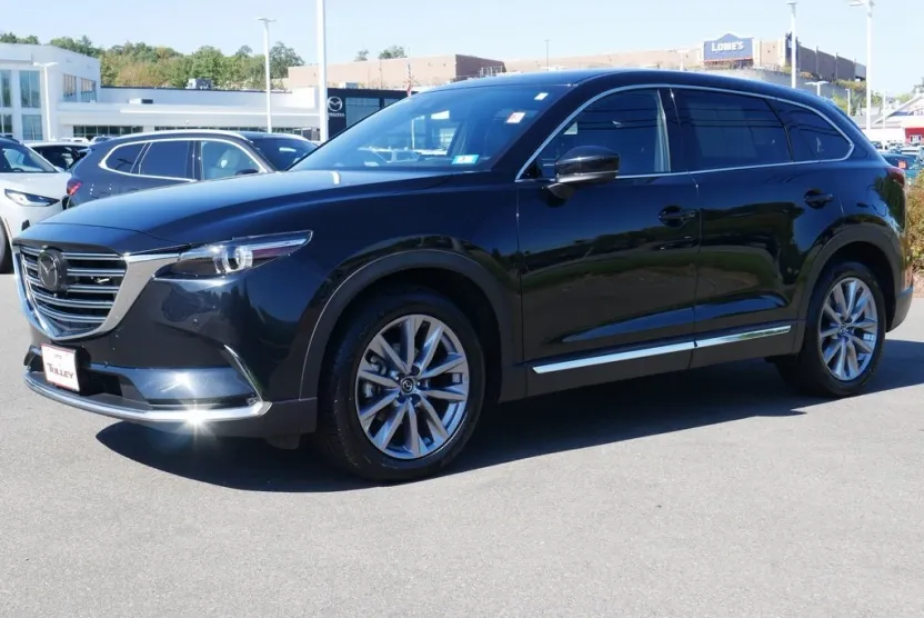 2023 Mazda CX-9 Grand Touring photo 1