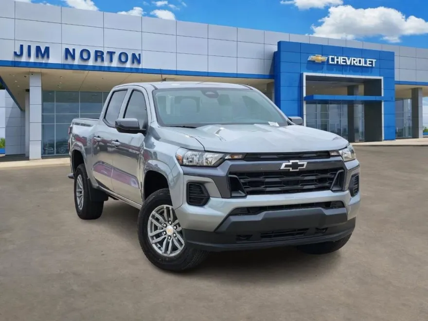 2026 Chevrolet Colorado LT photo 1