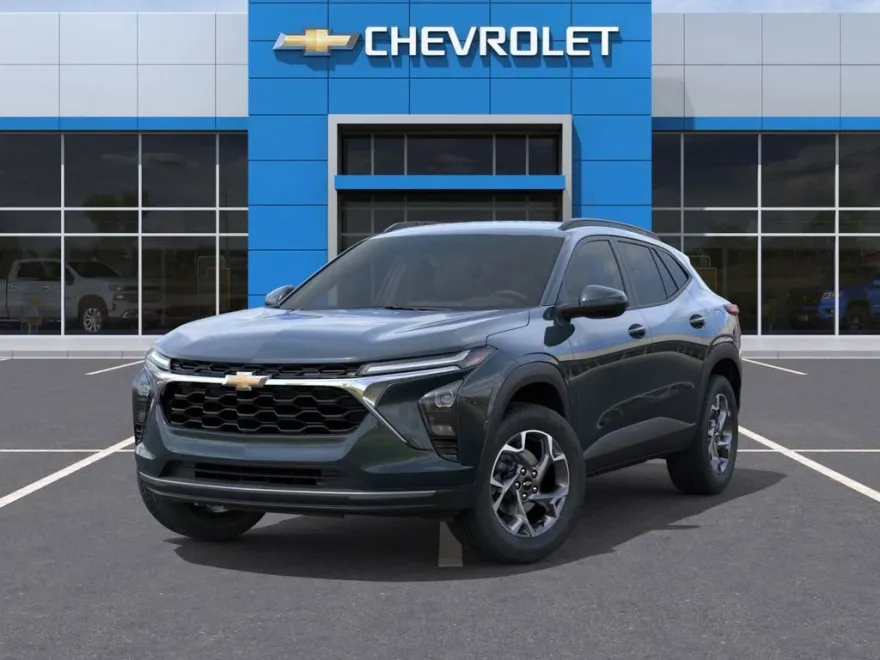 2025 Chevrolet Trax LT photo 1