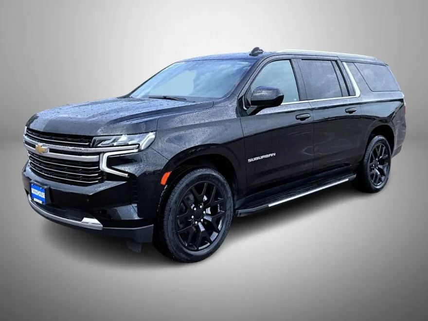 2021 Chevrolet Suburban LT photo 1