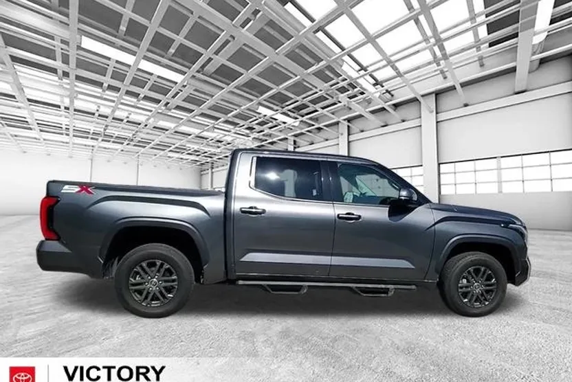 2023 Toyota Tundra SR5 CrewMax photo 1