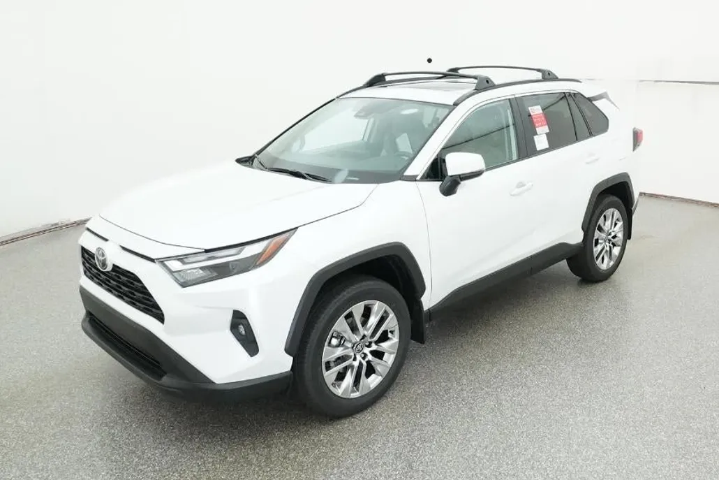 2025 Toyota RAV4 XLE Premium photo 1