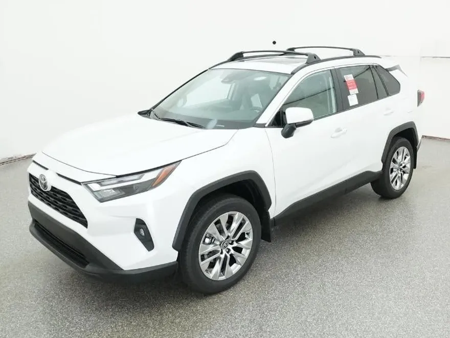 2025 Toyota RAV4 XLE Premium photo 1
