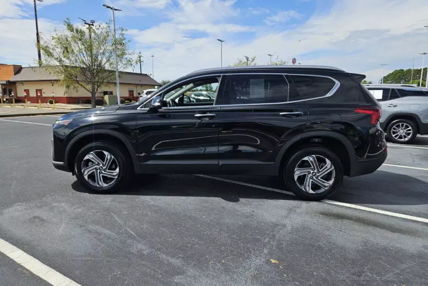 2023 Hyundai Santa Fe SEL photo 1