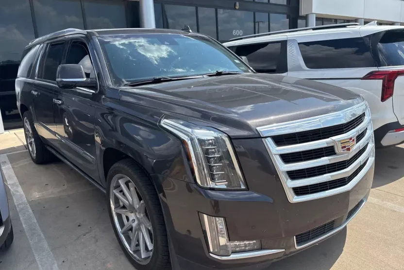 2018 Cadillac Escalade ESV Premium Luxury photo 1
