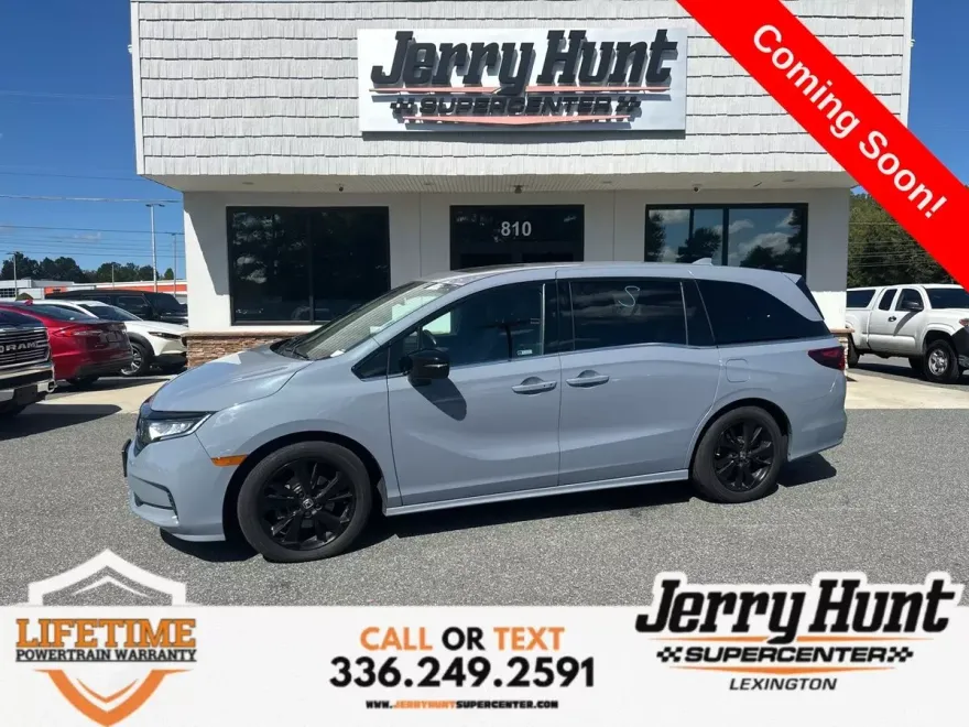 2023 Honda Odyssey Sport photo 1