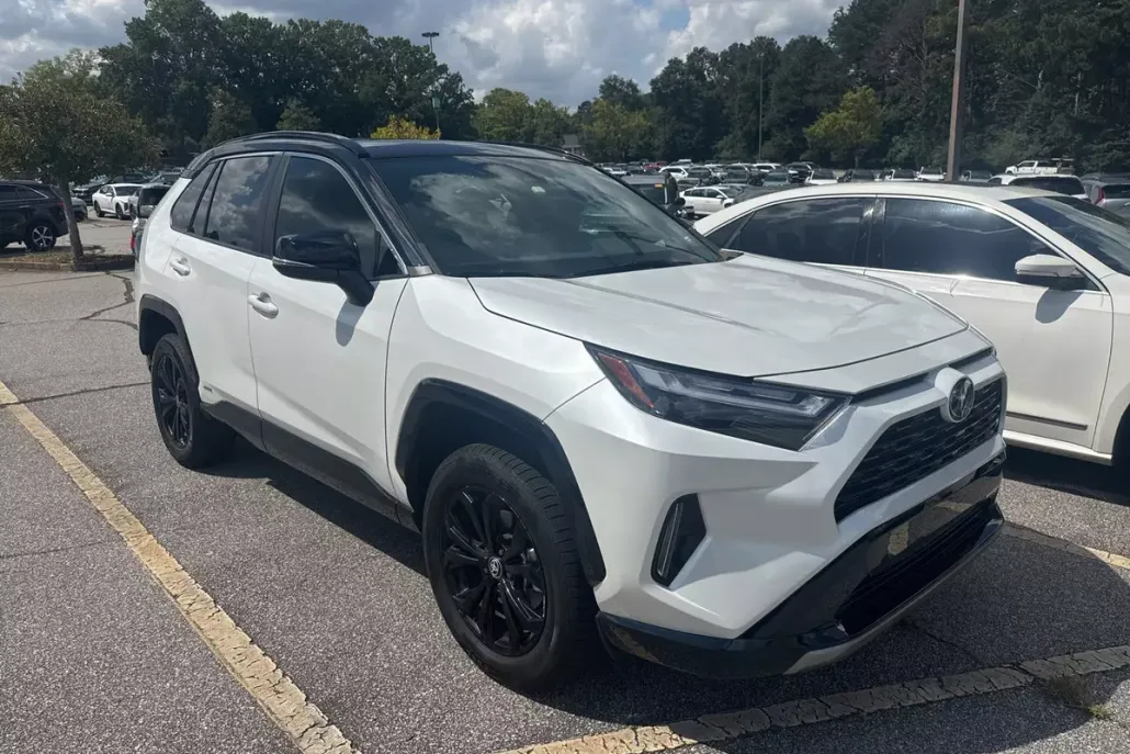 2023 Toyota RAV4 Hybrid XSE photo 1
