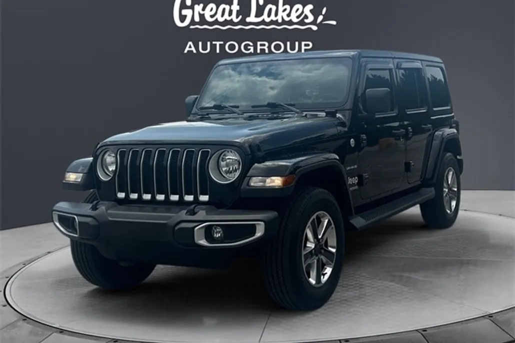 2021 Jeep Wrangler Unlimited Sahara photo 1