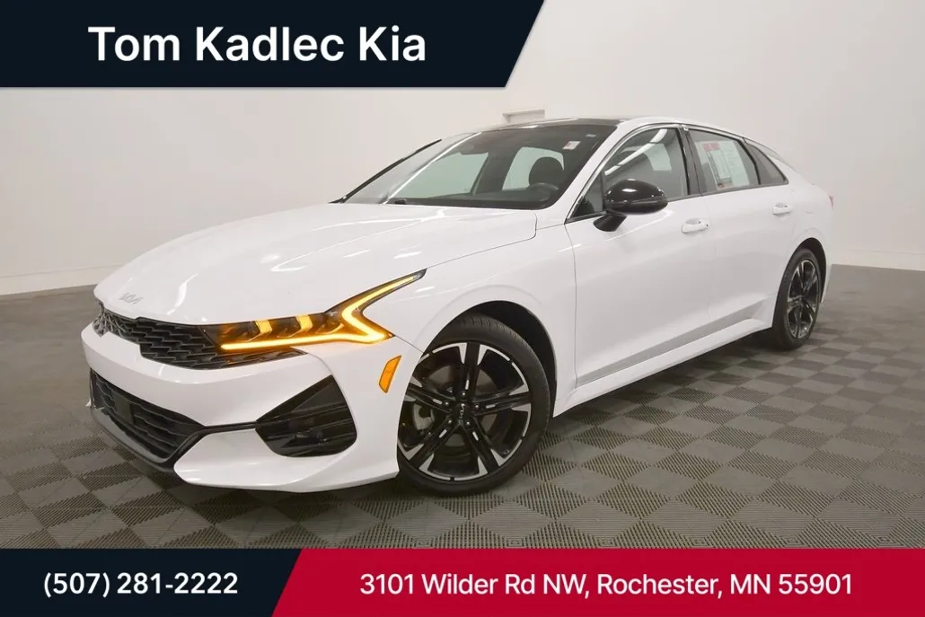 2023 Kia K5 GT-Line photo 1