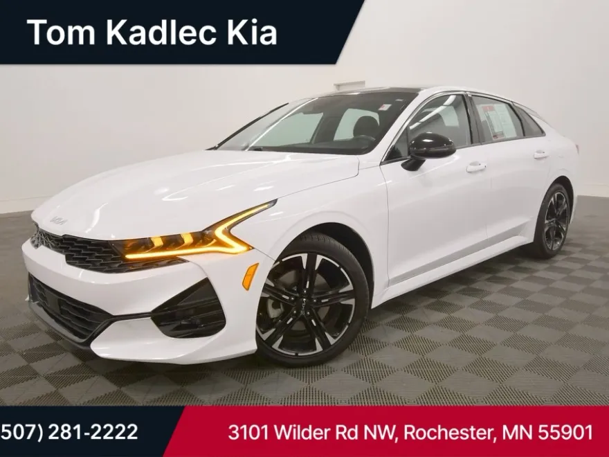 2023 Kia K5 GT-Line photo 1