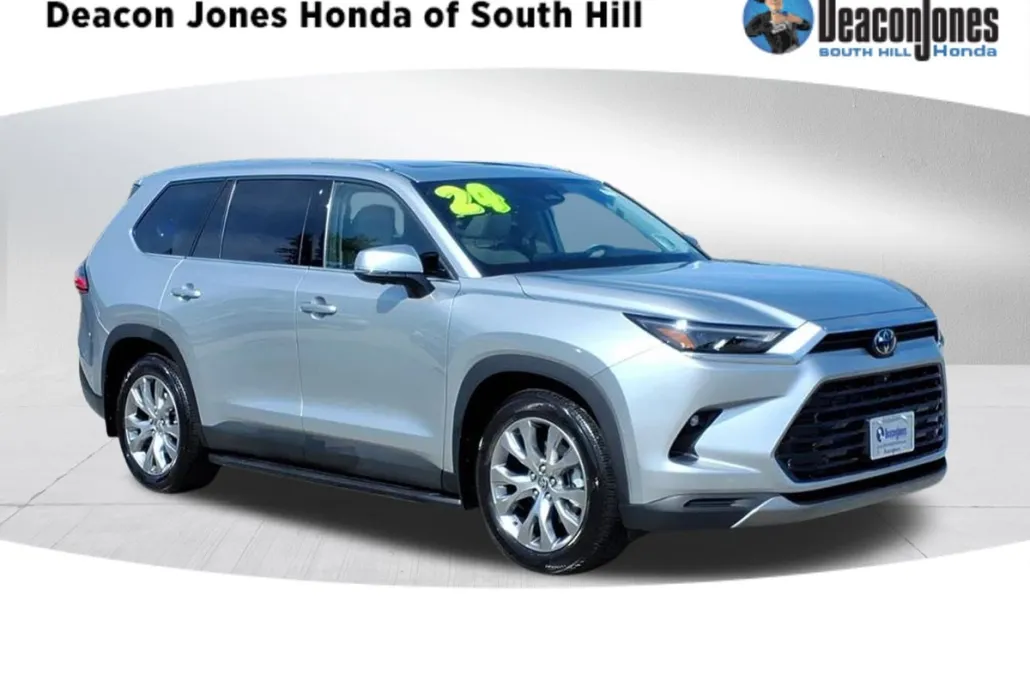 2024 Toyota Highlander Hybrid Limited photo 1