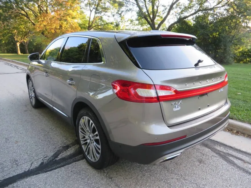 2017 Lincoln MKX Reserve photo 1