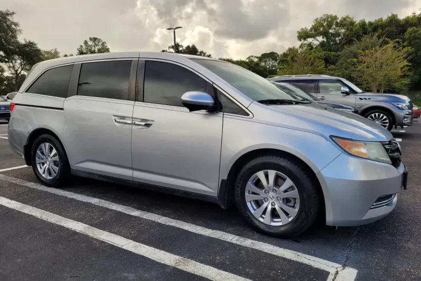 2014 Honda Odyssey EX-L photo 1
