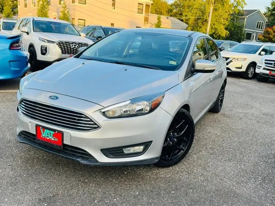 2016 Ford Focus SE photo 1