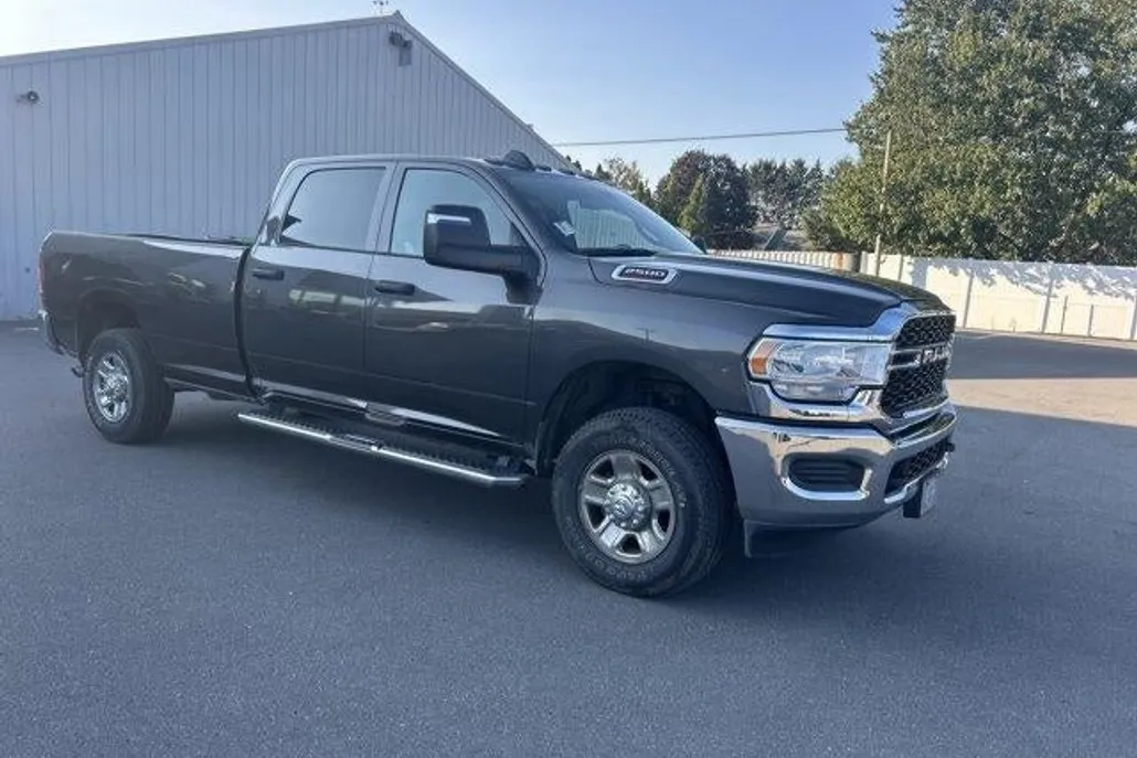 2024 Ram 2500 Tradesman photo 1