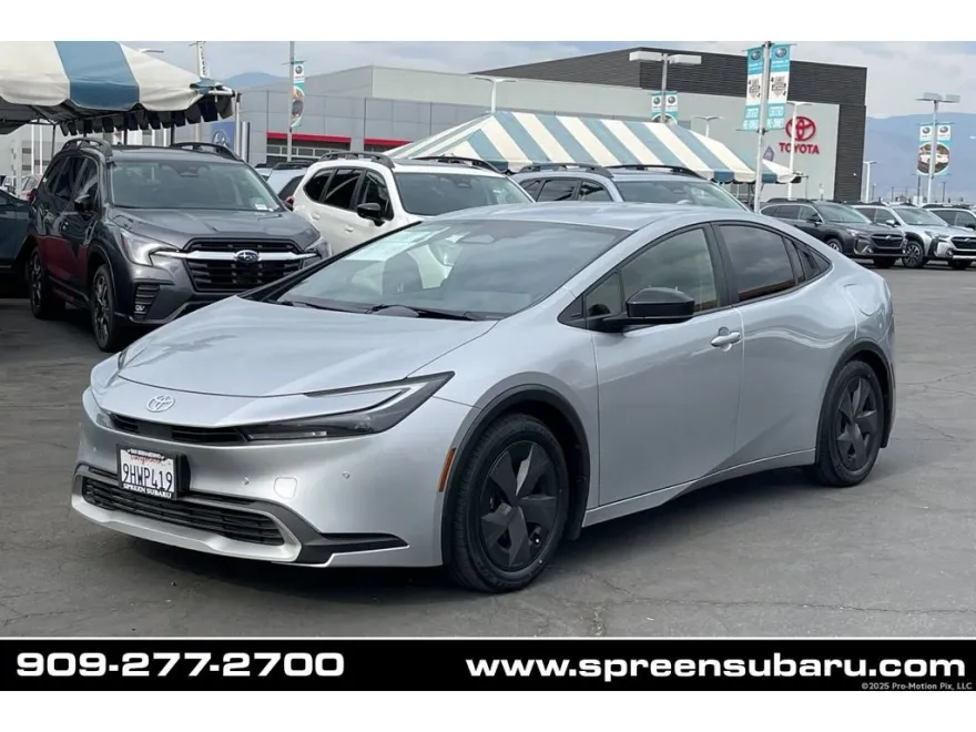 2023 Toyota Prius Prime SE photo 1