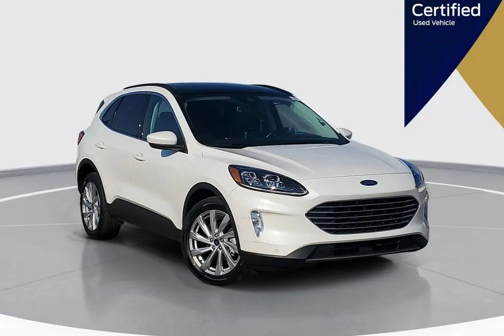 2021 Ford Escape Titanium Hybrid photo 1