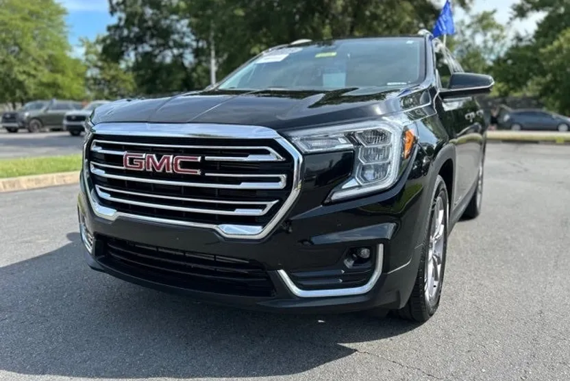 2023 Gmc Terrain SLT photo 1