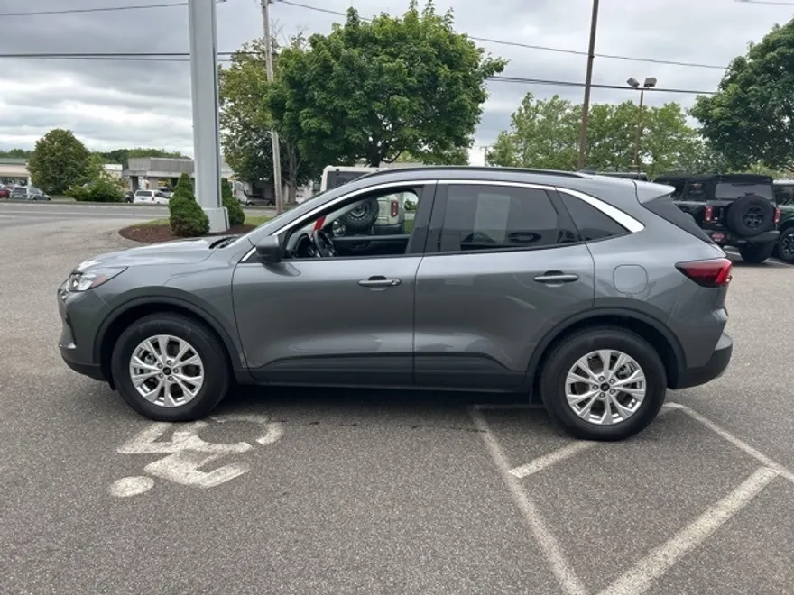 2024 Ford Escape Active photo 1