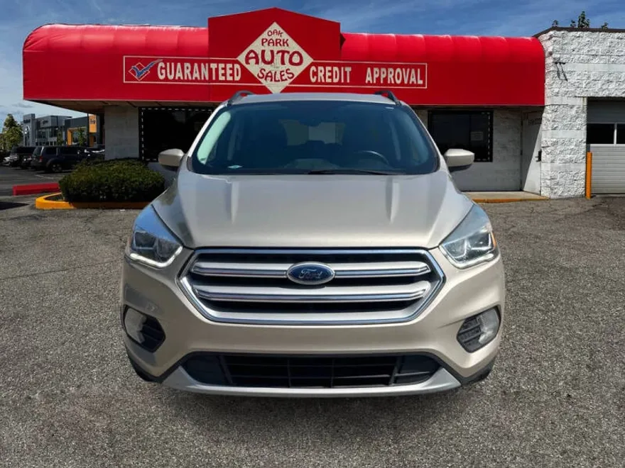 2018 Ford Escape SEL photo 1