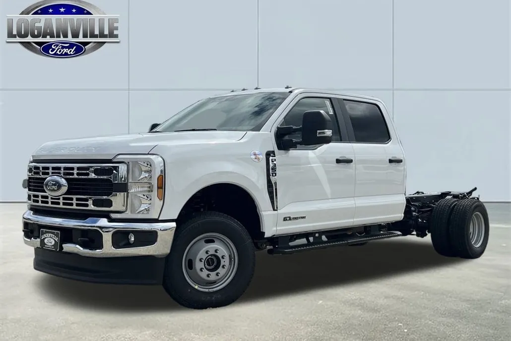 2026 Ford F-350 XLT photo 1