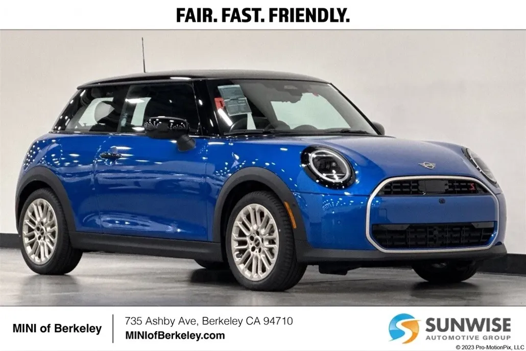 2025 Mini Cooper 2 Door Hardtop Iconic photo 1