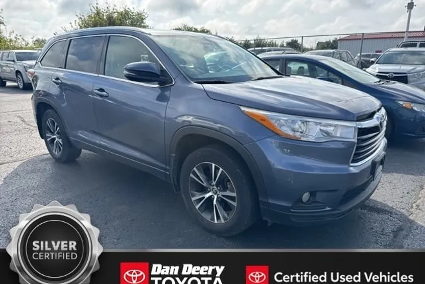 2016 Toyota Highlander XLE photo 1