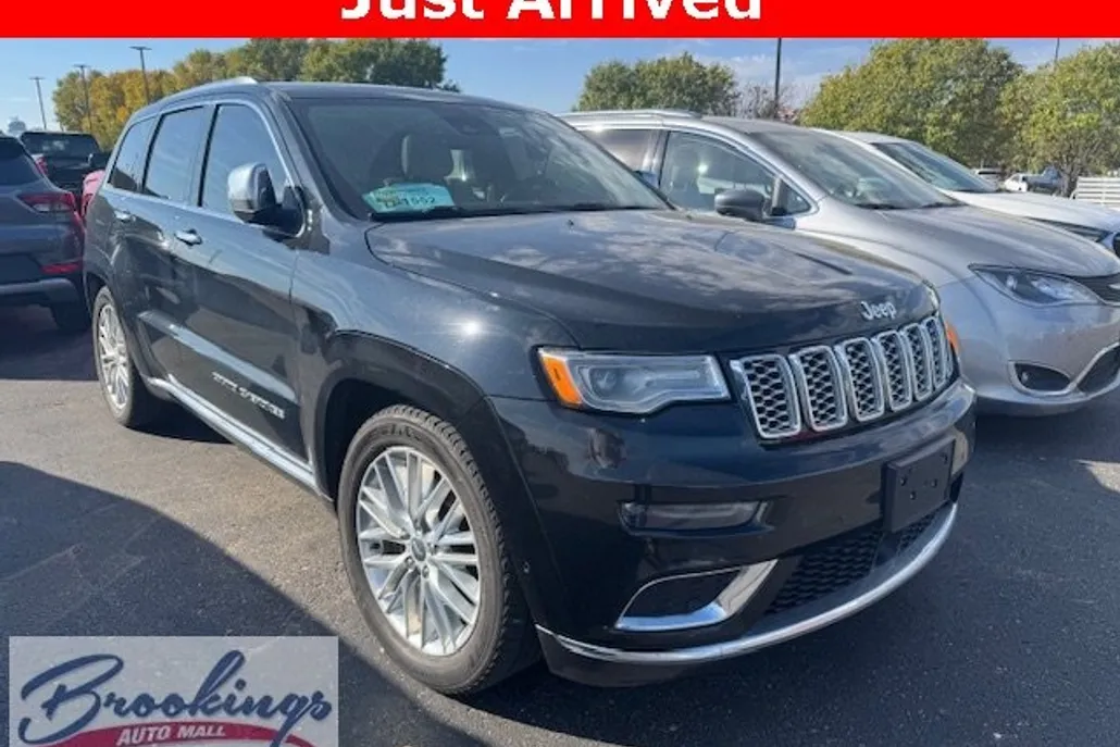2017 Jeep Grand Cherokee Summit photo 1