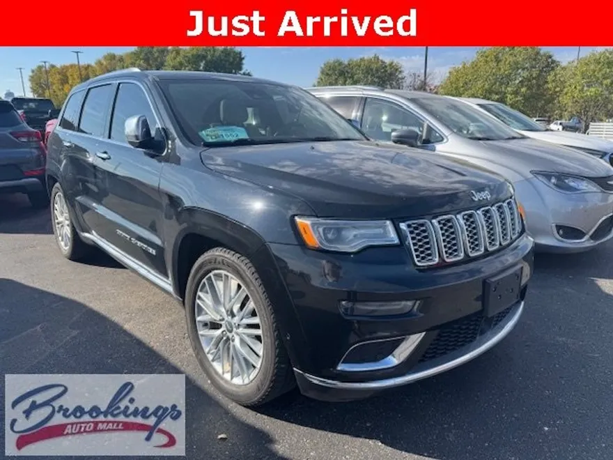 2017 Jeep Grand Cherokee Summit photo 1