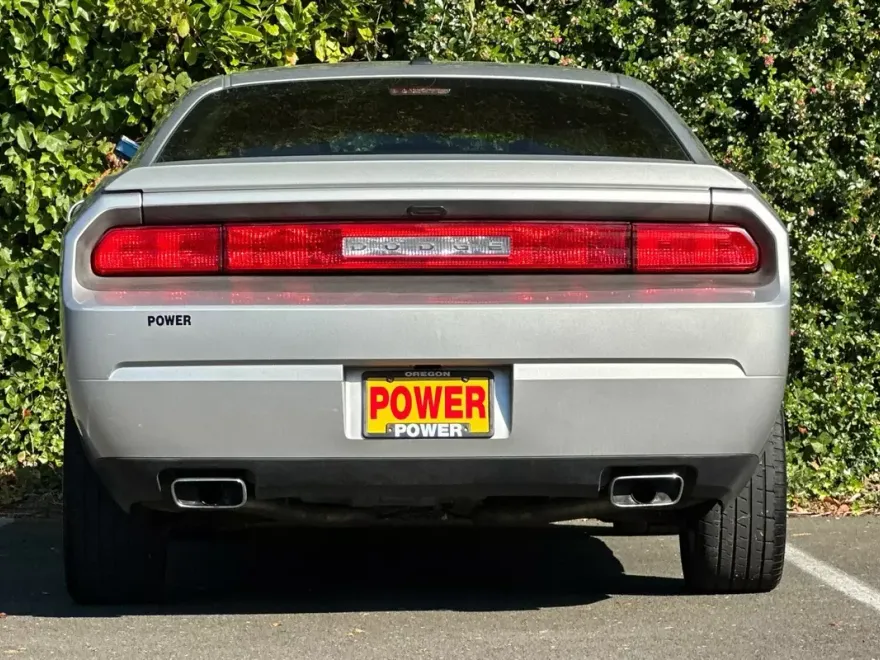2012 Dodge Challenger R/T photo 1