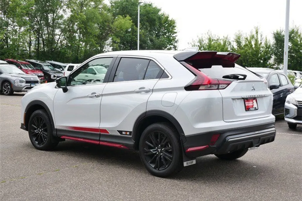 2024 Mitsubishi Eclipse Cross Ralliart photo 1