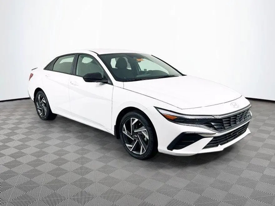 2025 Hyundai Elantra Hybrid SEL Sport photo 1