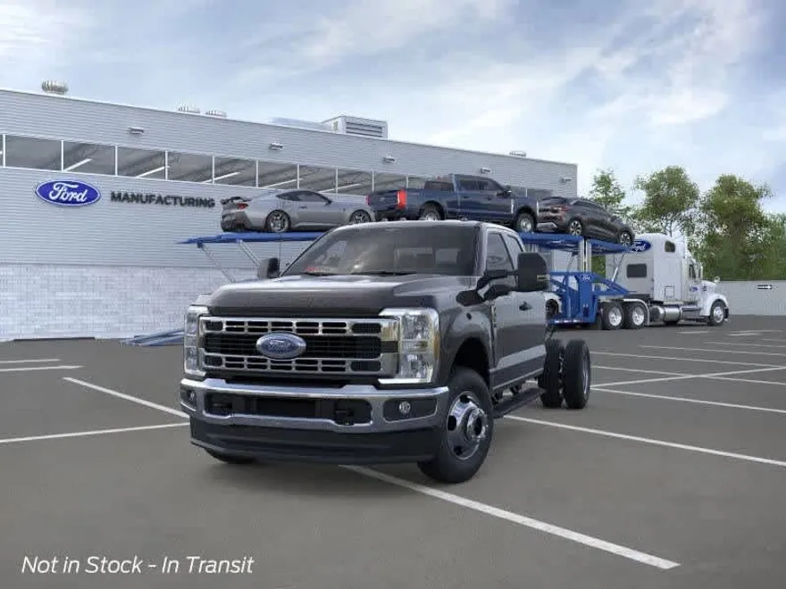 2026 Ford F-350 photo 1