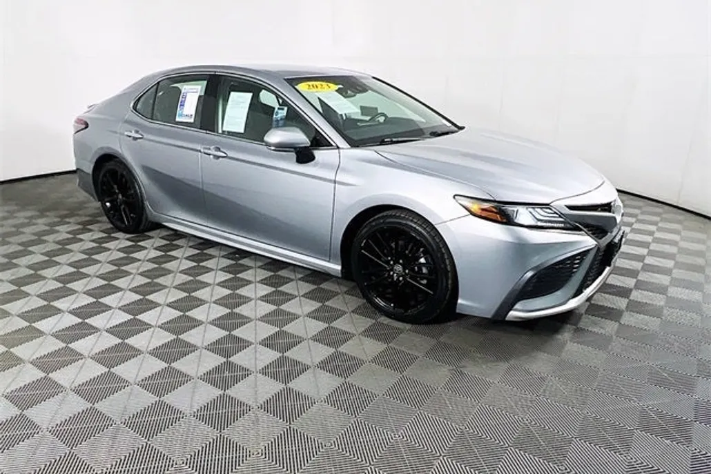 2023 Toyota Camry XSE photo 1