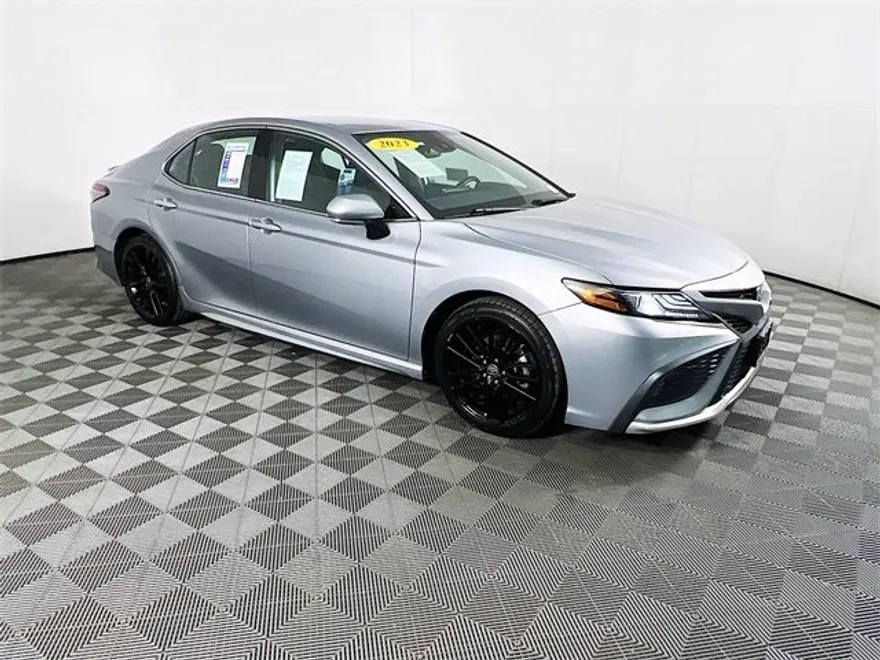 2023 Toyota Camry XSE photo 1